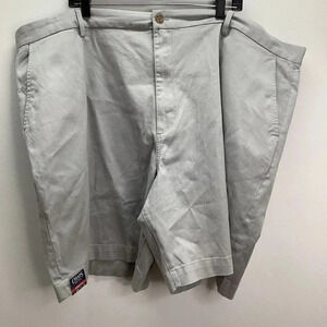 Chaps Size 52 Mens Grey Flat Front Classic Comfort Fit Shorts. New With Tags